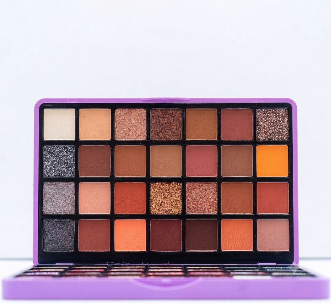 Might Cinema Eyeshadow Palette - 56 Color - Model : 1335