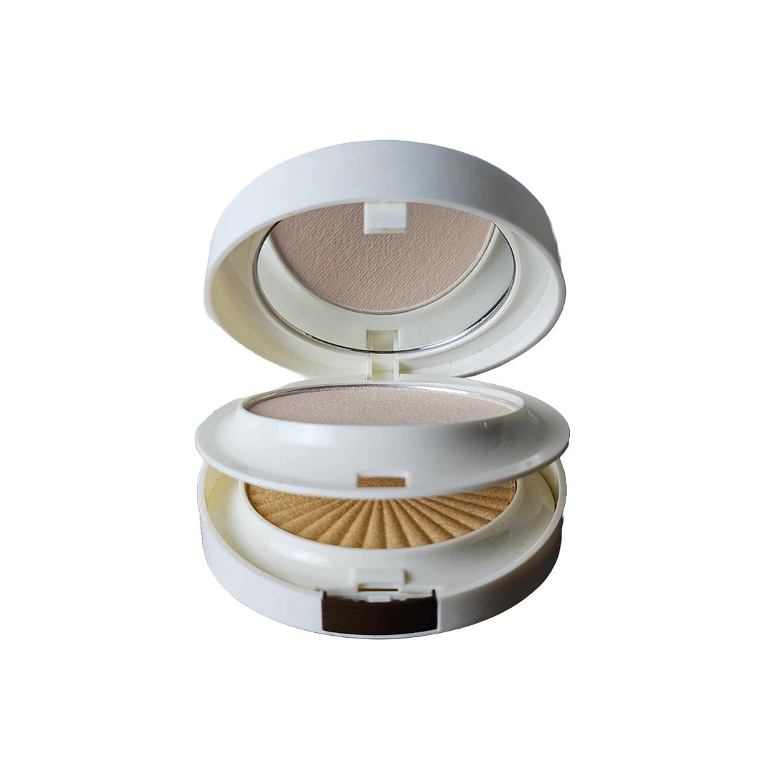 بودرة الوجه المزدوجة وهايلايتر من مايت سينما موديل : 2563 - 101