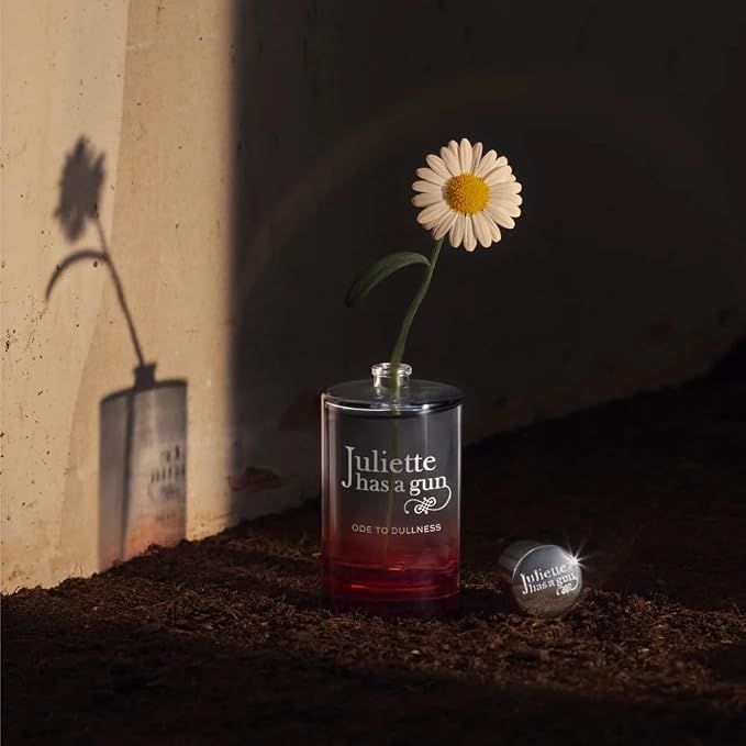 Ode To Dullness by Juliette Has A Gun Unisex - Eau de Parfum - 100ml