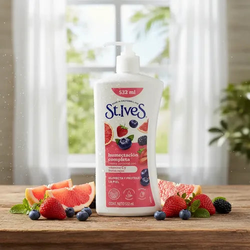 St.Ives Complete Hydration Vitamin C & Red Berries Body Lotion – 532 ml
