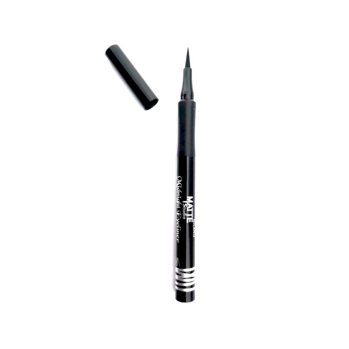 كحل سائل مطفي ومكثف من أماندا ميدنايت 01 أسود