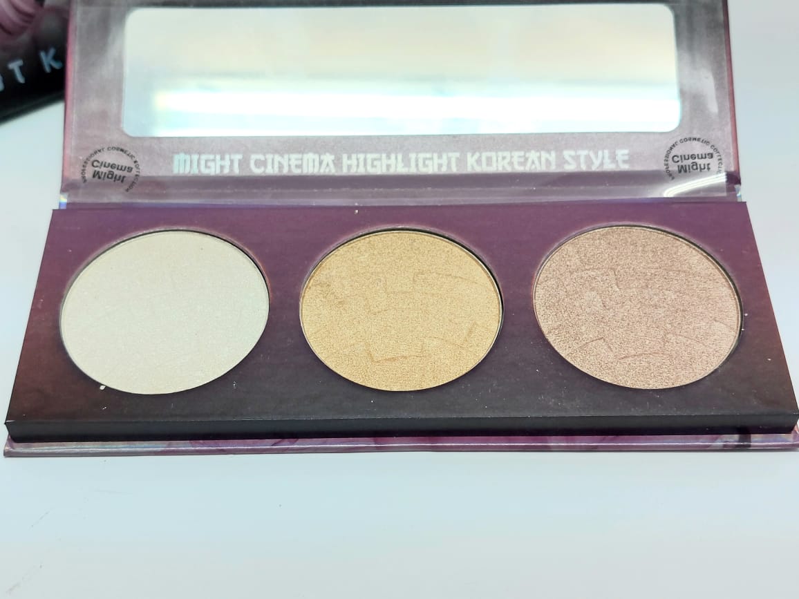 Might cinema Highlighter Palette Korean Style- No :1106