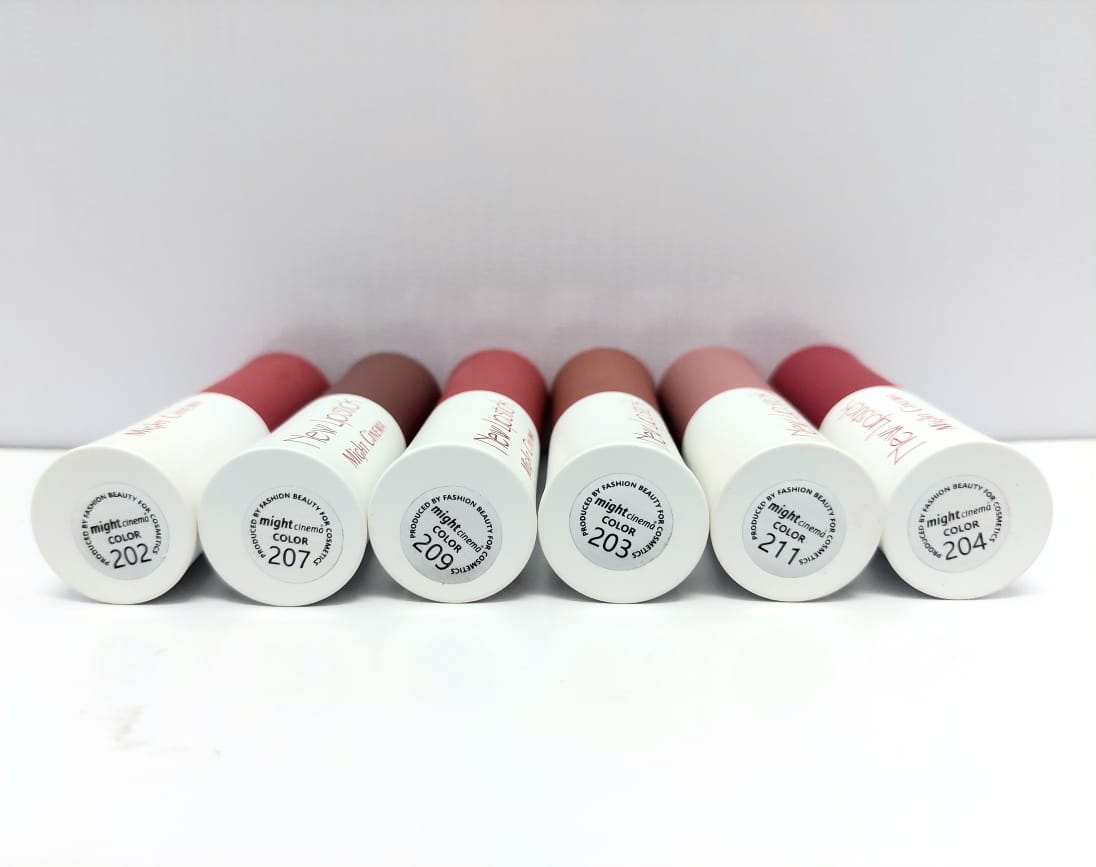 أحمر شفاه مطفي يدوم طويلاً ومقاوم للماء من مايت سينما - 12 قطعة