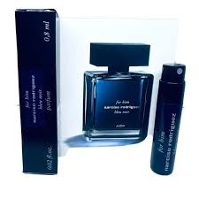 Narciso Rodriguez Bleu Noir for Men - Parfum - 0.8ml (Sample) (1 Pc)
